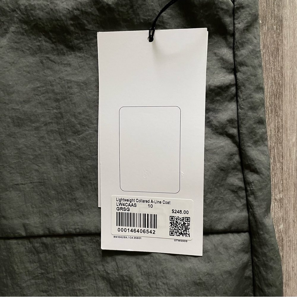 Lululemon Lightweight Collared A-Line Coat Jacket in Grey Sage (green grey) - Picture 5 of 11